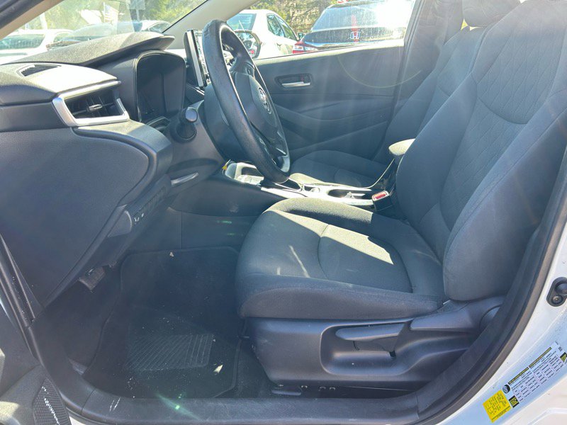 Used 2021 Toyota Corolla LE image 6