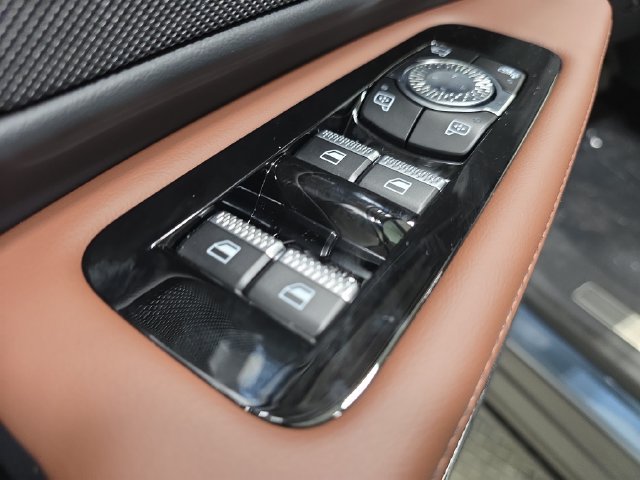 New 2026 Lincoln Nautilus Reserve AWD/4WD image 24