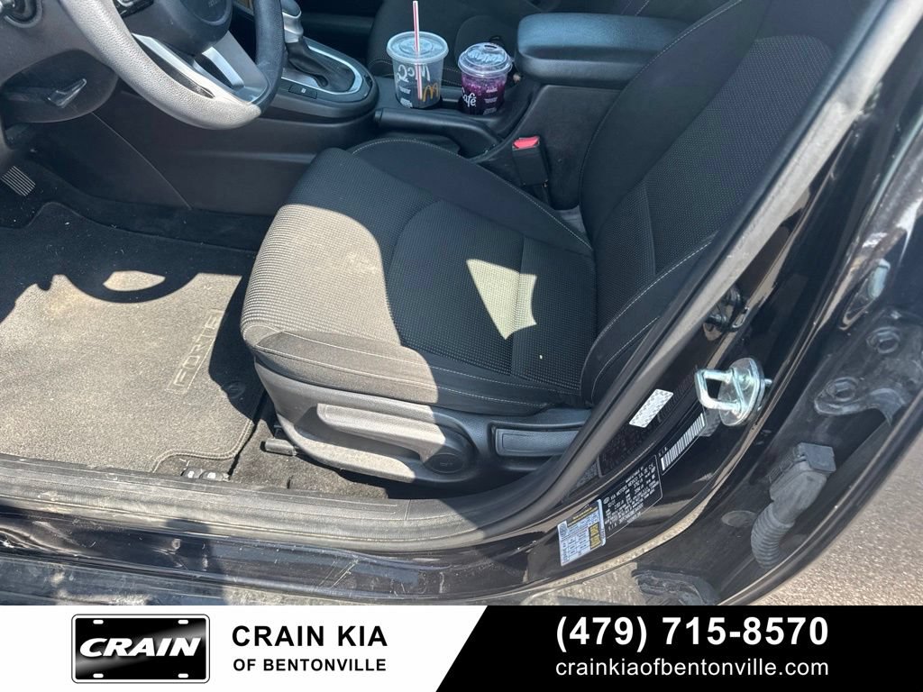 Certified 2021 Kia Forte Sedan FWD image 23
