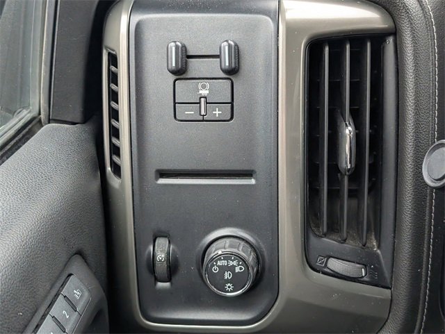 Used 2017 Chevrolet Silverado 1500 High Country image 21