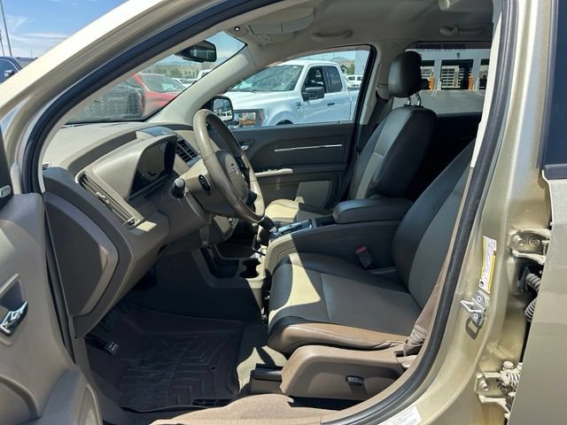 Used 2010 Dodge Journey R/T w/ Flexible Seating Group AWD/4WD image 16