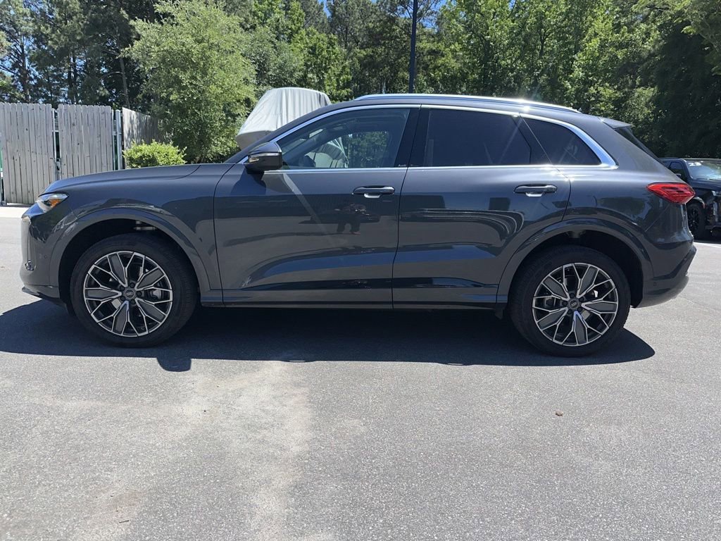 Used 2025 Audi Q5 Premium Plus w/ Premium Plus AWD/4WD image 7