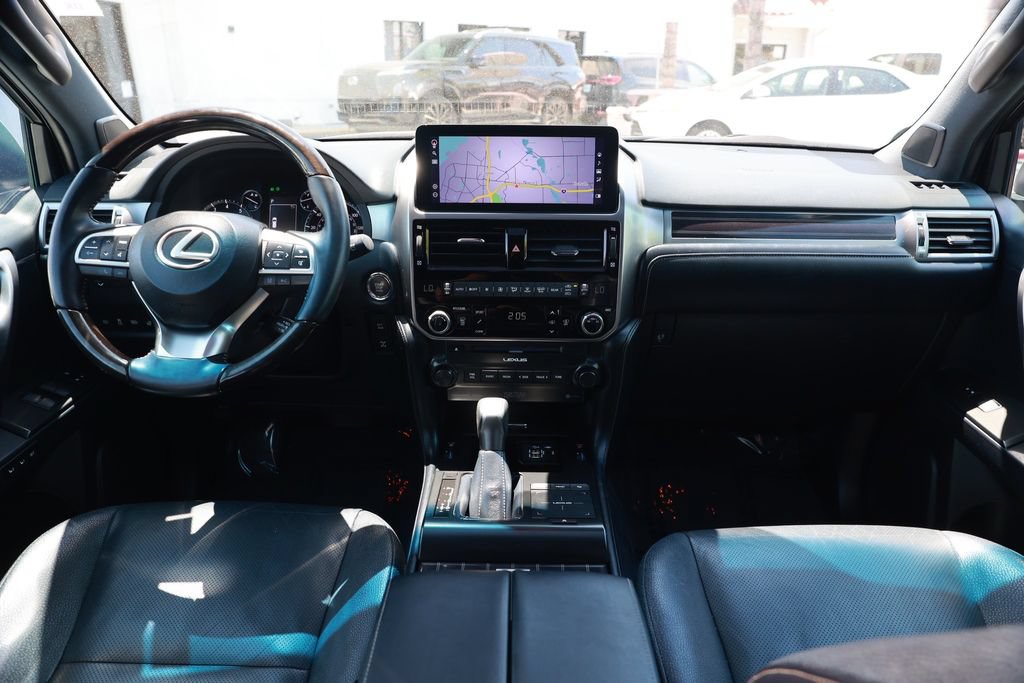 Used 2023 Lexus GX 460 Luxury w/ Off Road Package AWD/4WD image 25