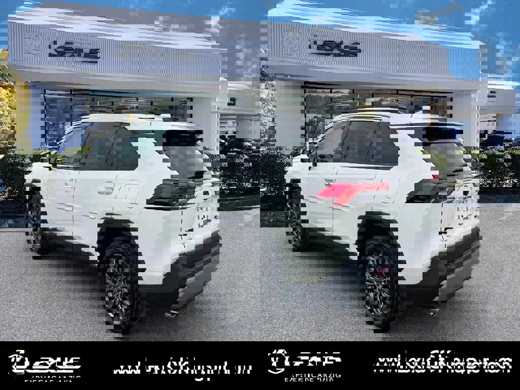 Used 2022 Toyota RAV4 Limited w/ Limited Grade Weather Package image 3
