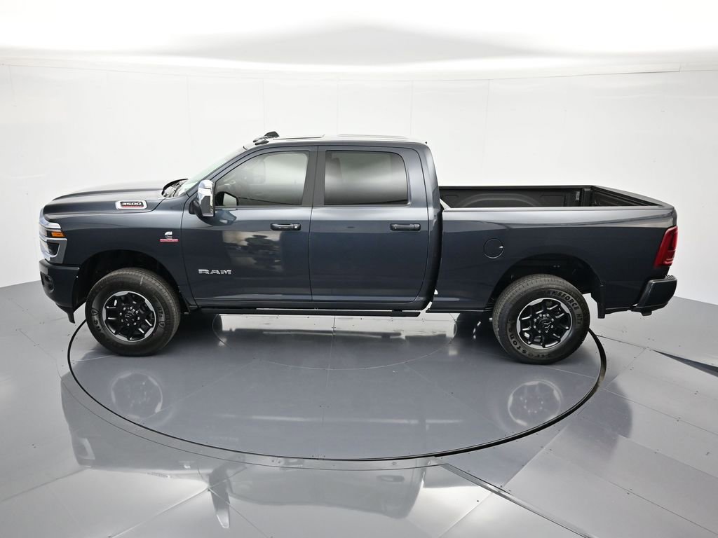 New 2026 RAM 3500 Laramie AWD/4WD image 37