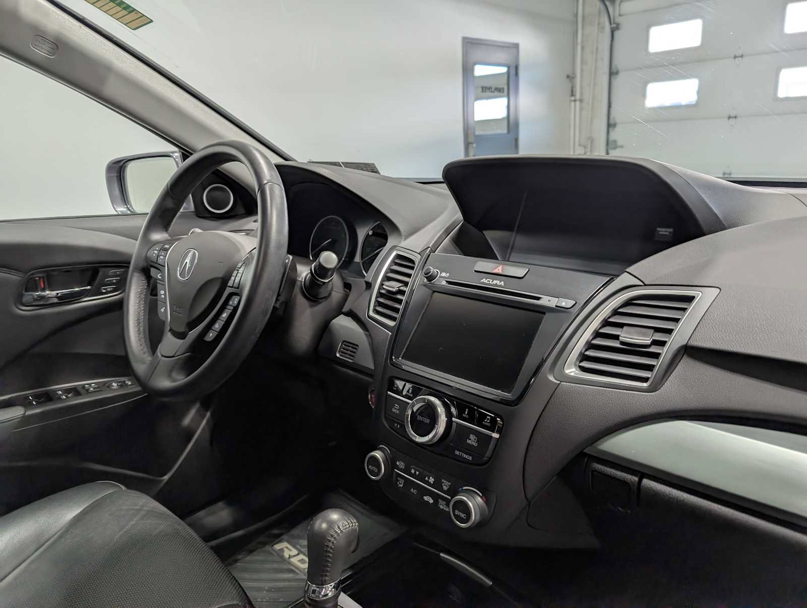 Used 2017 Acura RDX w/ Advance Package AWD/4WD image 42