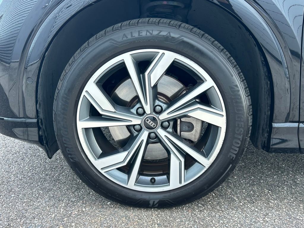 Used 2023 Audi Q4 e-tron Premium Plus w/ Premium Plus image 44