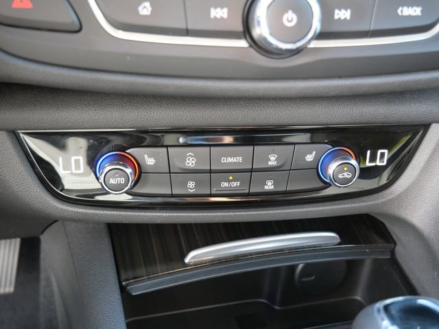 Used 2018 Buick Regal Essence w/ Driver Confidence Package #1 AWD/4WD image 19