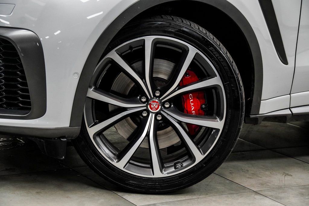 Used 2021 Jaguar F-PACE SVR image 3