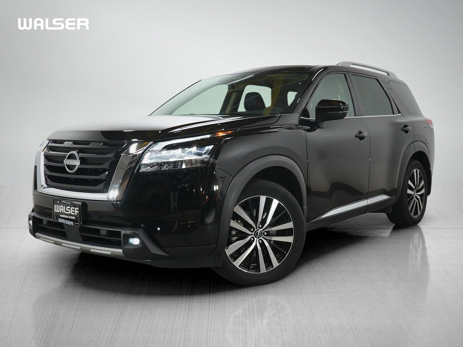 Used 2024 Nissan Pathfinder Platinum AWD/4WD video 1