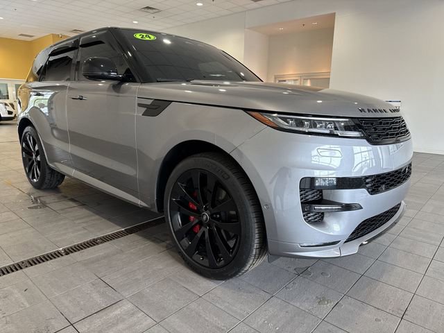 Used 2024 Land Rover Range Rover Sport Dynamic SE AWD/4WD image 7