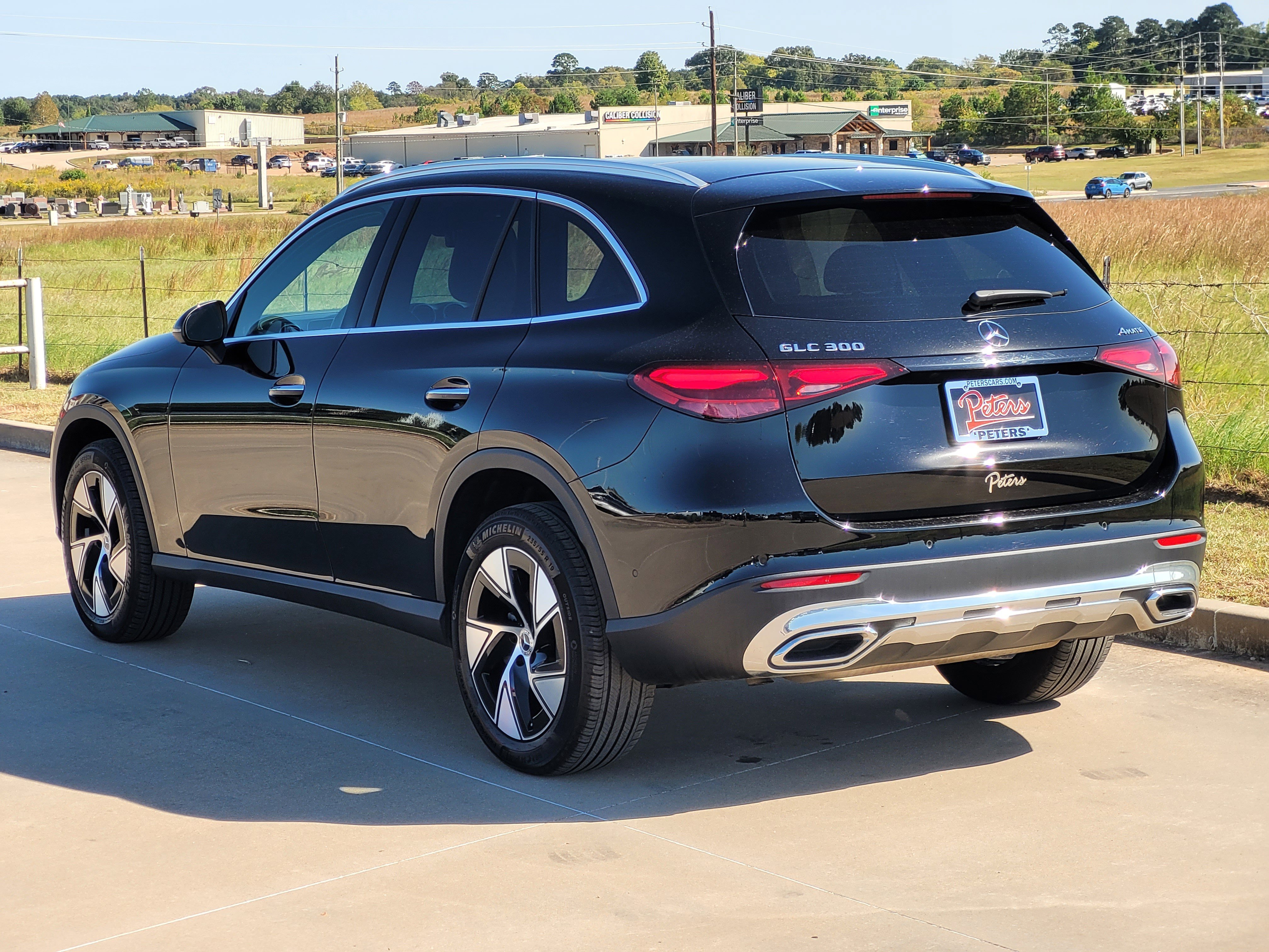 Used 2024 Mercedes-Benz GLC 300 4MATIC image 6