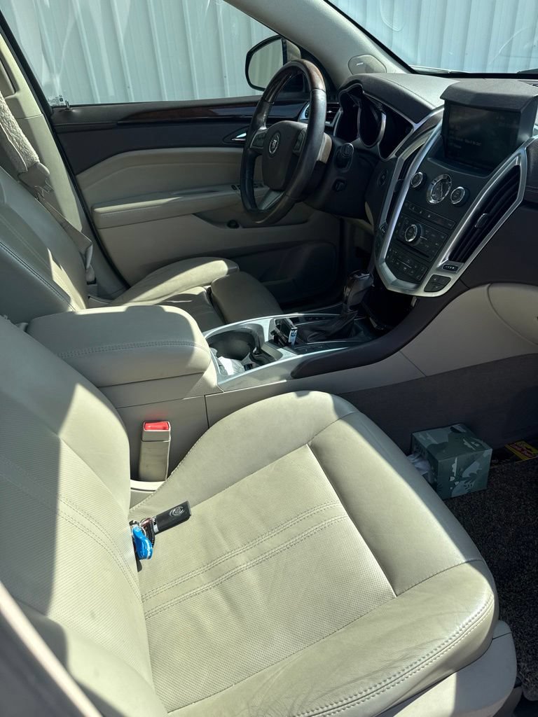 Used 2011 Cadillac SRX Luxury FWD image 14