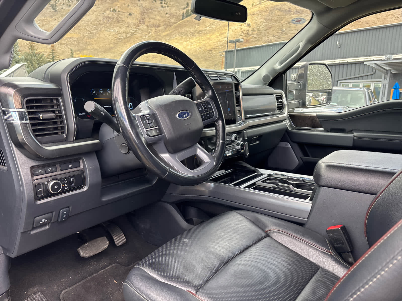 Used 2024 Ford F450 Lariat w/ Camper Package image 19