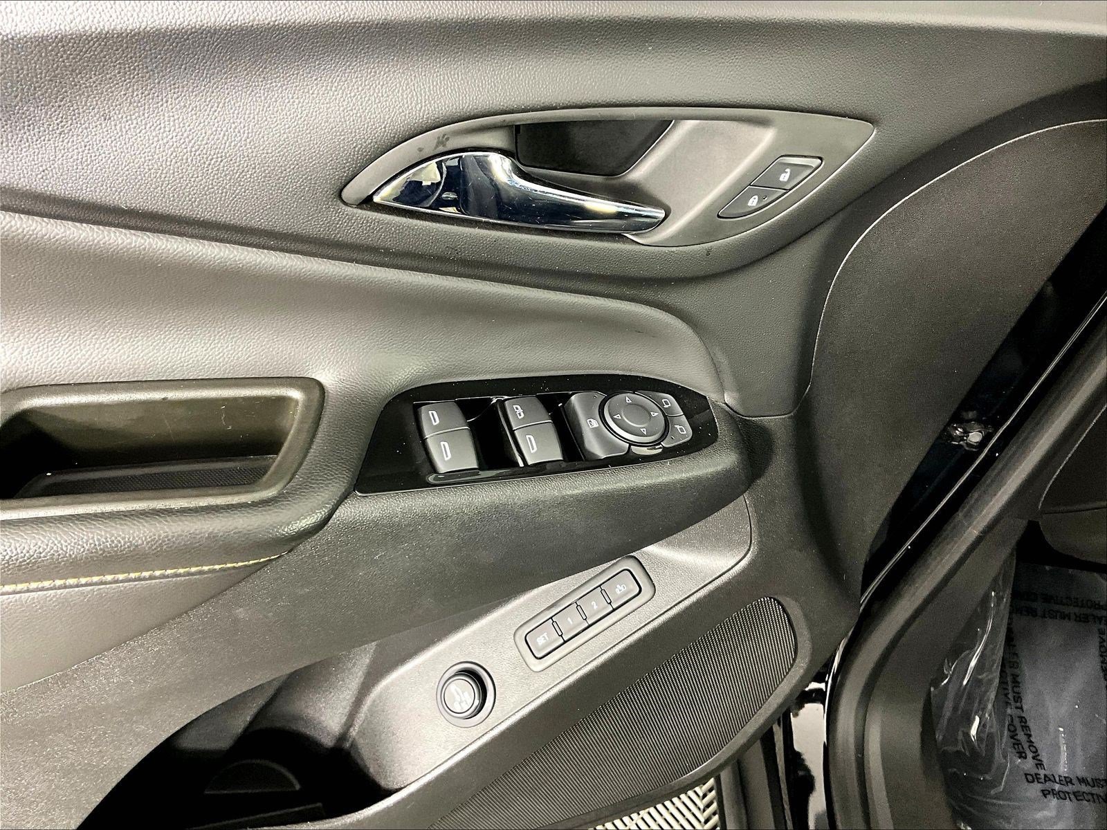 Used 2023 Chevrolet Equinox Premier AWD/4WD image 40