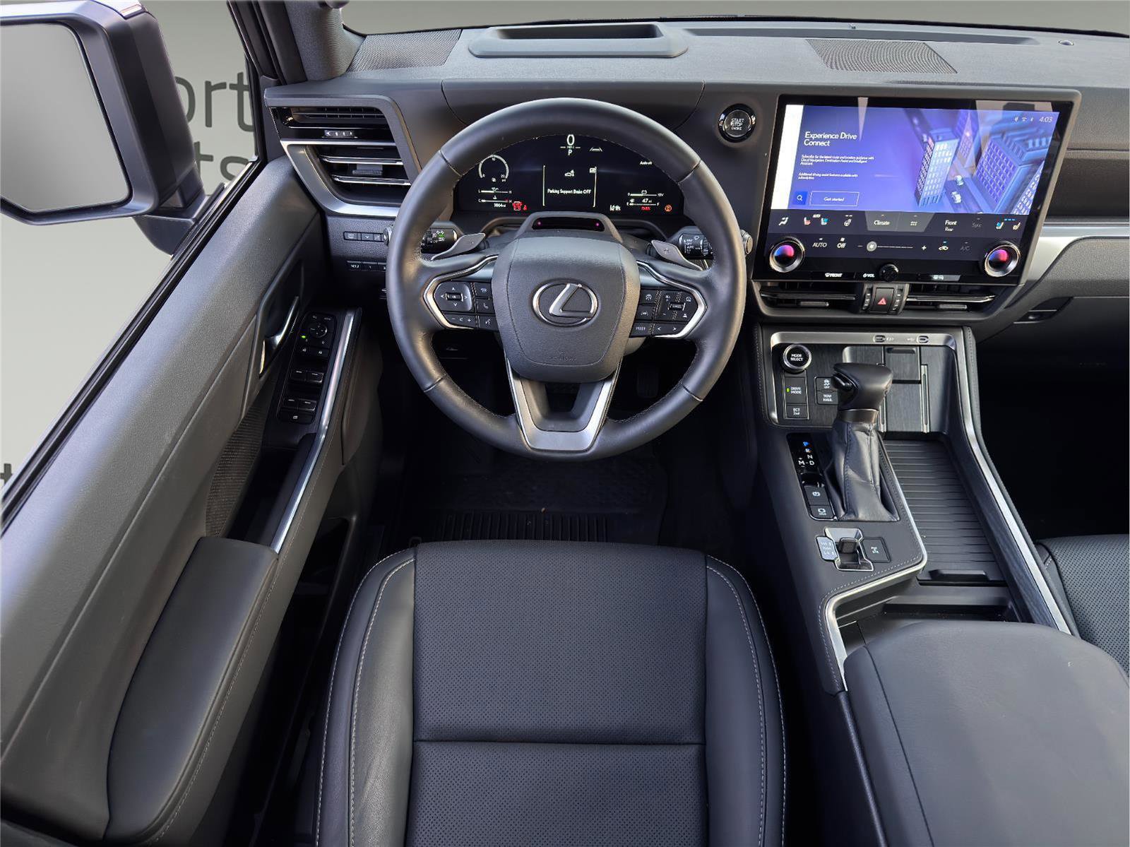 Used 2024 Lexus GX 550 w/ Accessory Package (31) AWD/4WD image 18