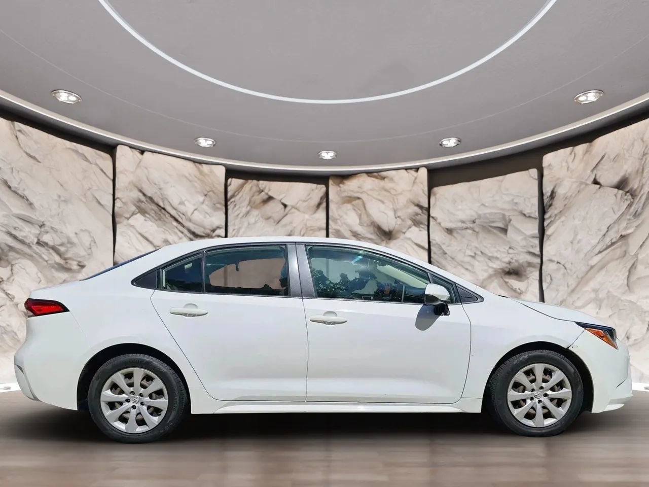 Used 2021 Toyota Corolla LE image 13