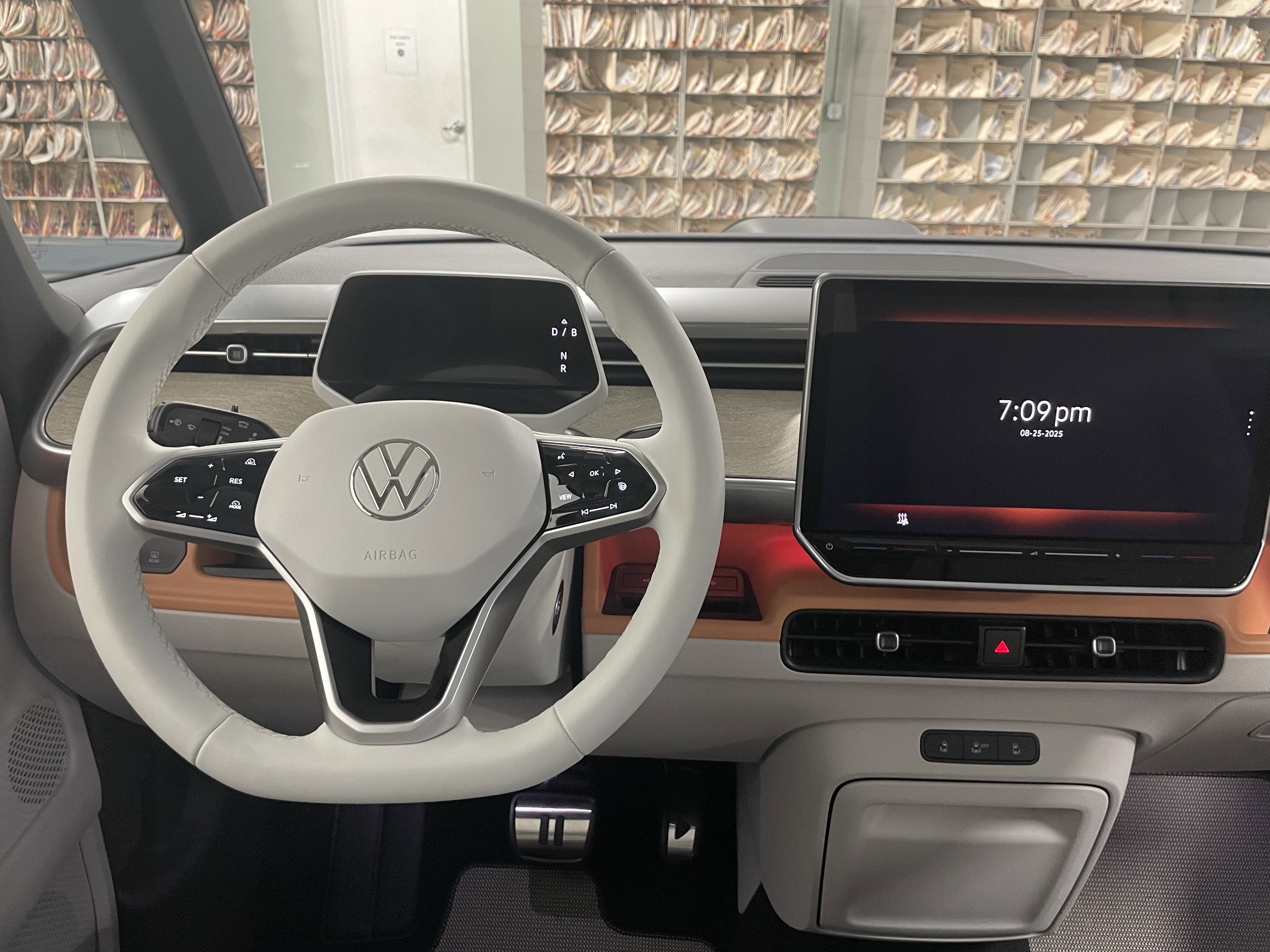 New 2025 Volkswagen ID. Buzz Pro S Plus image 15