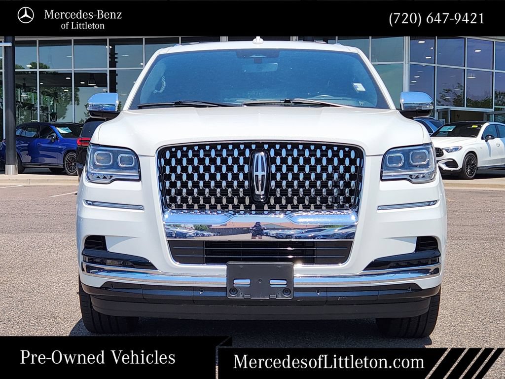 Used 2024 Lincoln Navigator Black Label AWD/4WD image 2