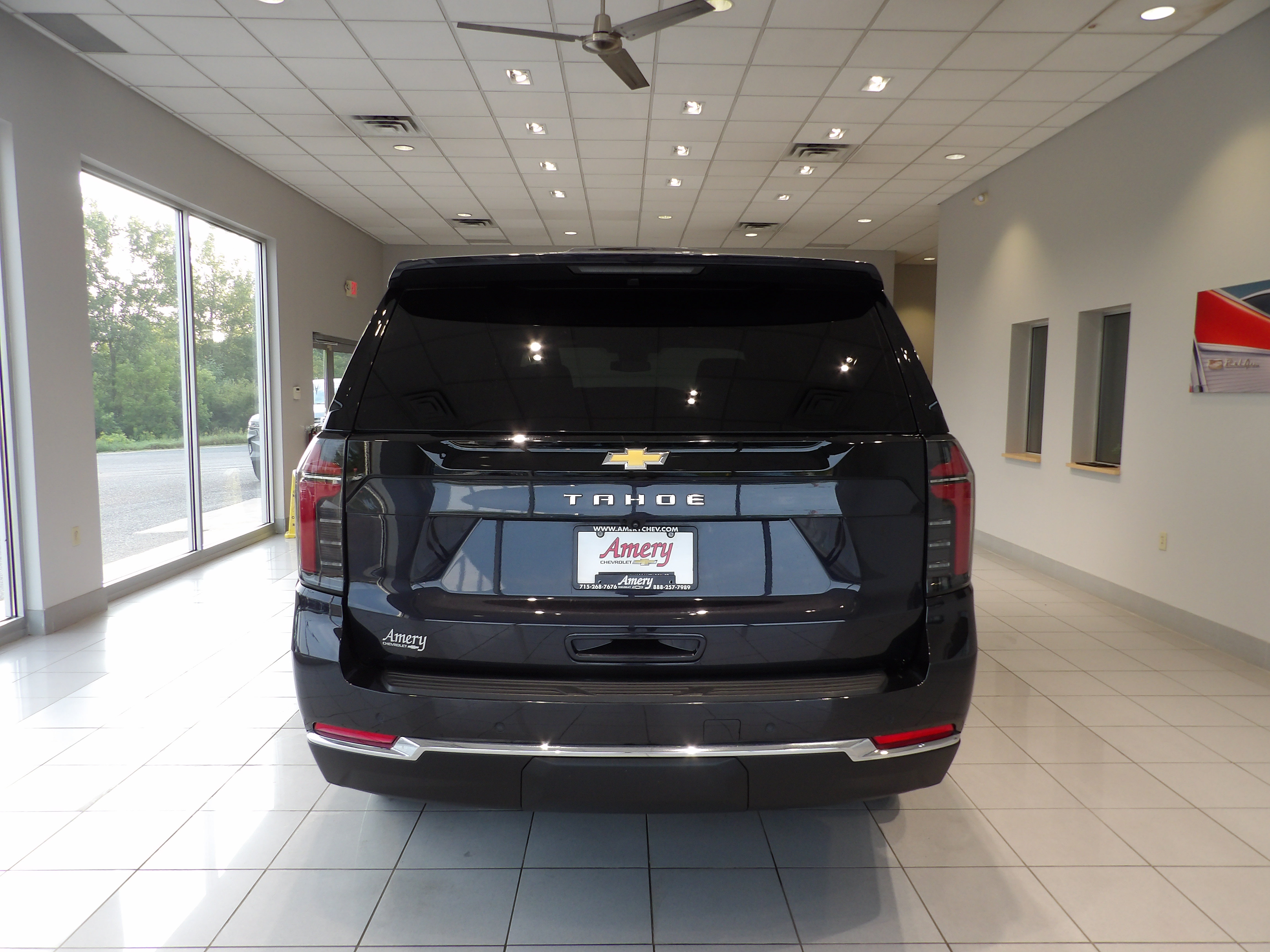 Used 2025 Chevrolet Tahoe LS AWD/4WD image 5