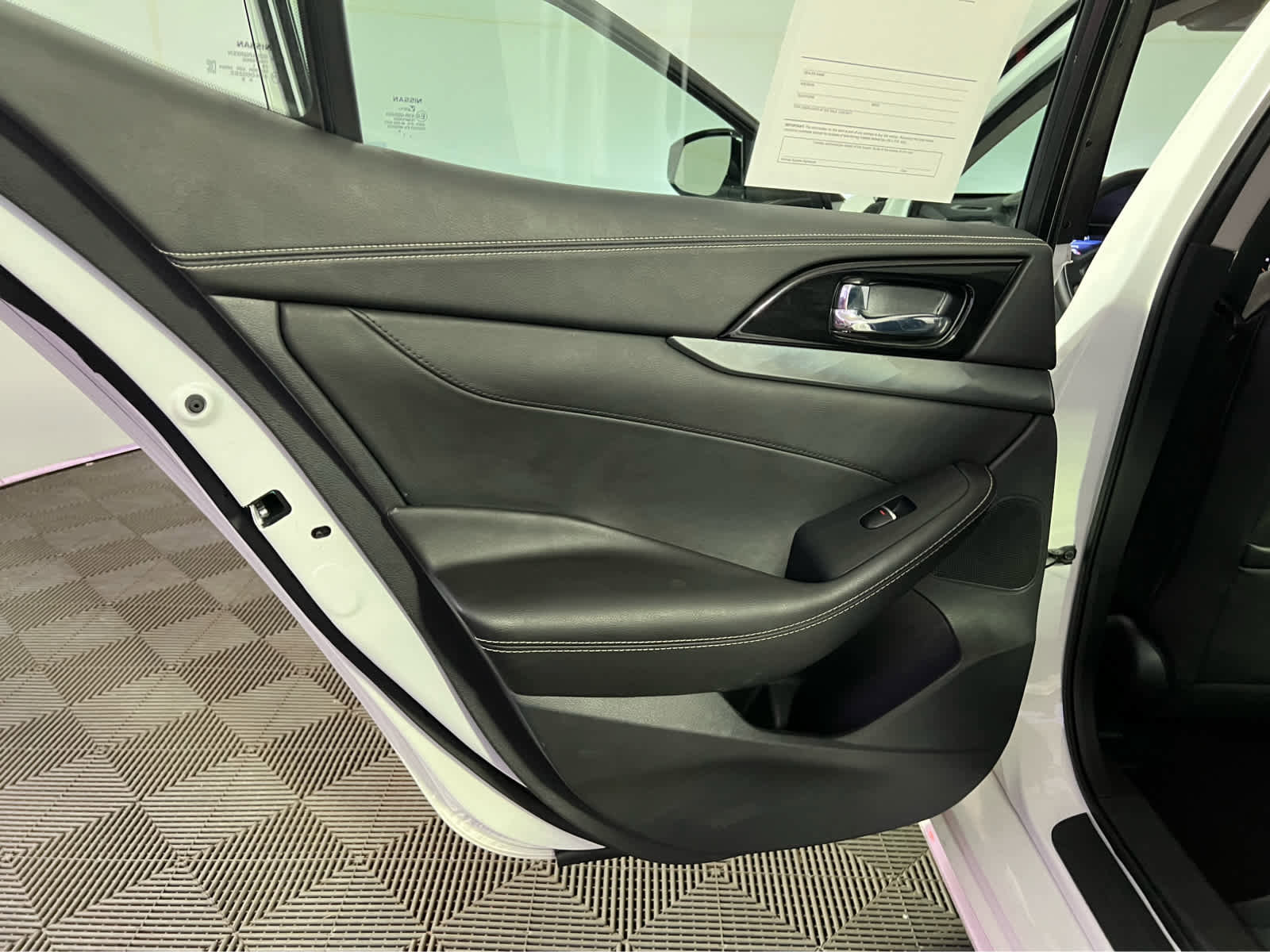 Certified 2022 Nissan Maxima SV w/ Floor Mat Group image 23