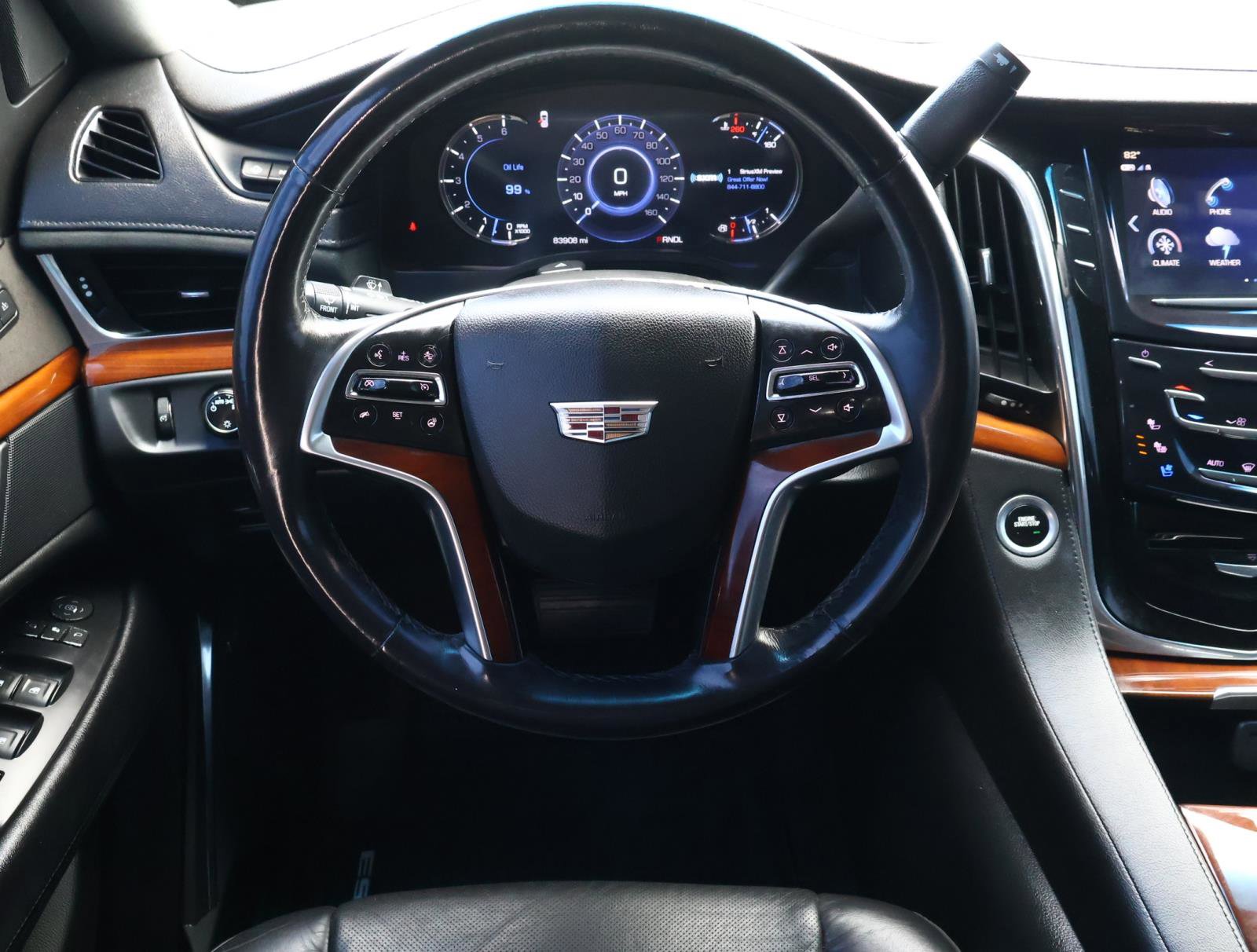 Used 2018 Cadillac Escalade Premium Luxury RWD image 15