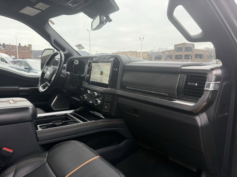 Used 2023 Ford F350 Platinum image 12