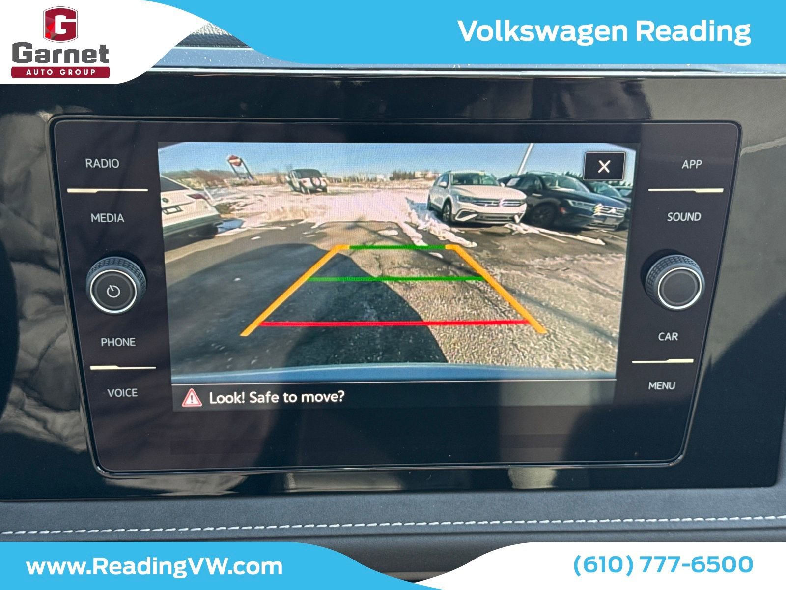 New 2026 Volkswagen Taos SE image 18