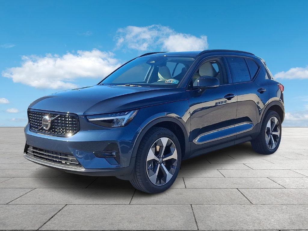 New 2026 Volvo XC40 B5 Plus w/ Protection Package Premier AWD/4WD image 3