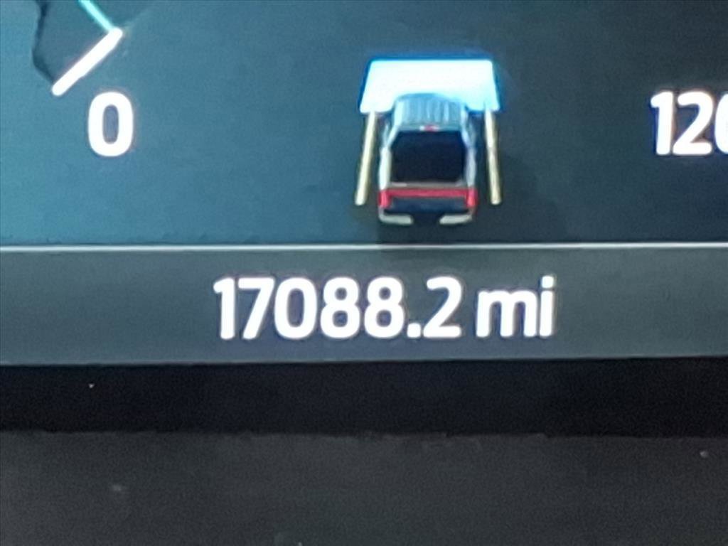 Used 2023 Ford F150 Lightning Lariat image 20