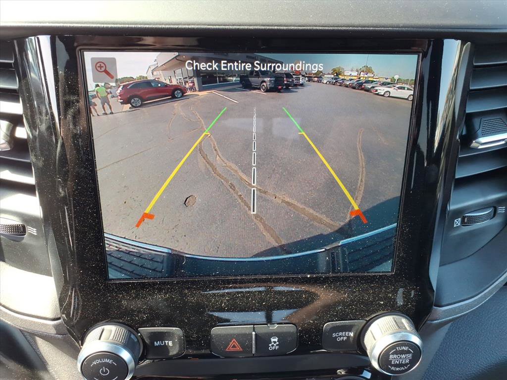 Used 2024 RAM 3500 Tradesman w/ Chrome Appearance Group image 19