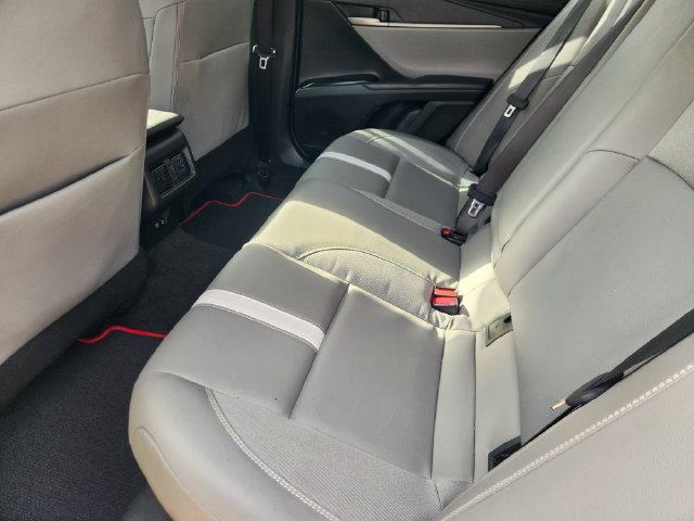 Certified 2025 Toyota Camry SE AWD/4WD image 30