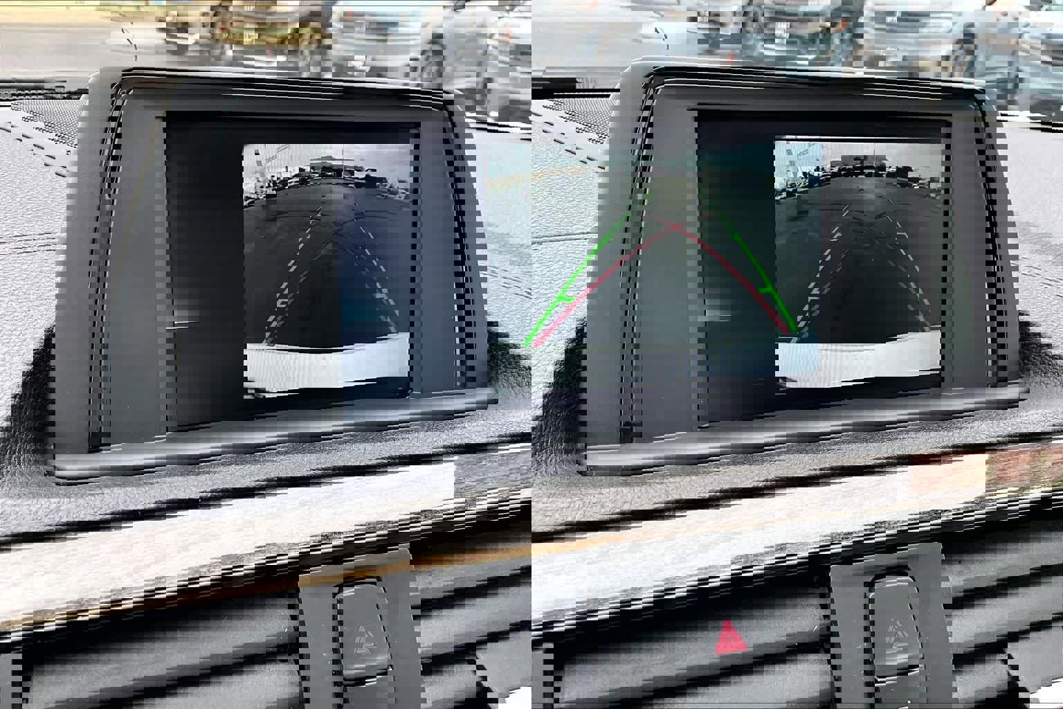 Used 2018 BMW 230i Convertible image 24