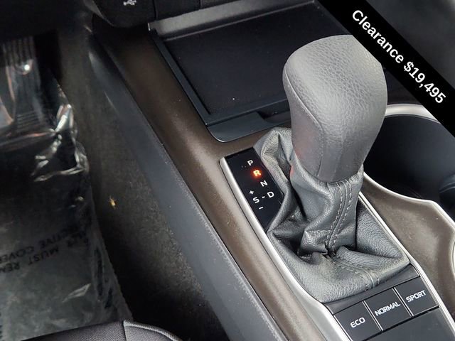 Used 2022 Toyota Camry LE image 37