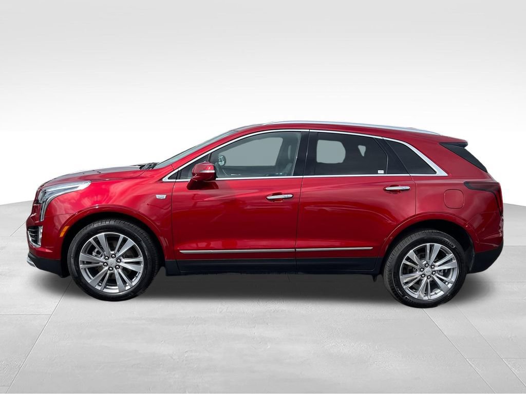 Used 2024 Cadillac XT5 Premium Luxury w/ LPO, Floor Liner Package AWD/4WD image 2