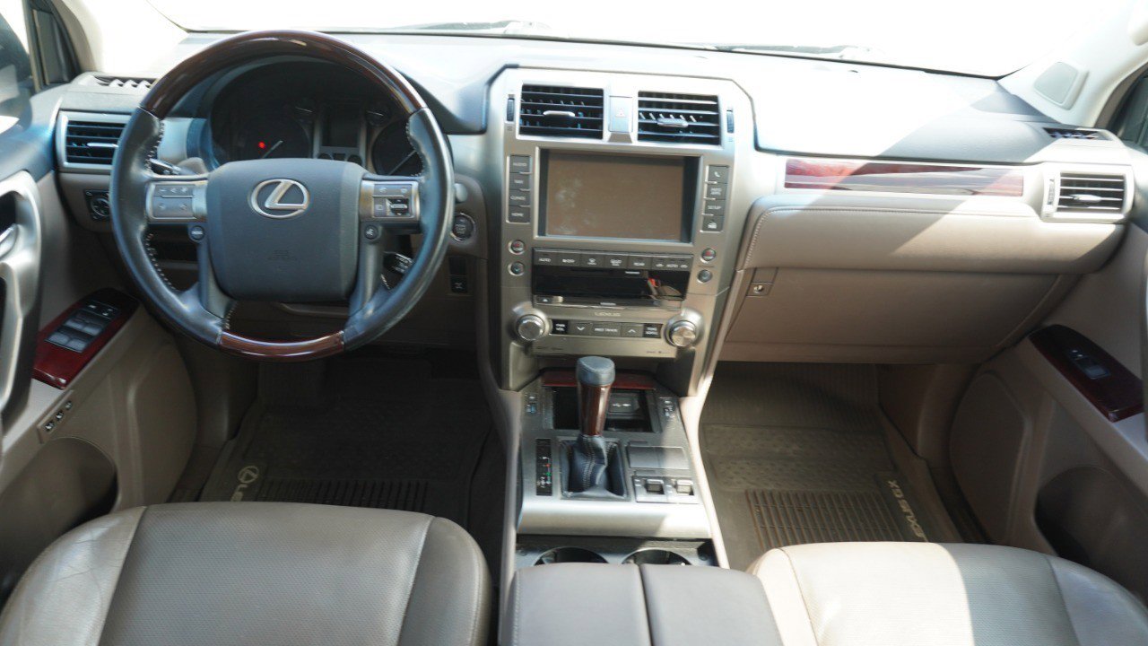 Used 2017 Lexus GX 460 Premium AWD/4WD image 14