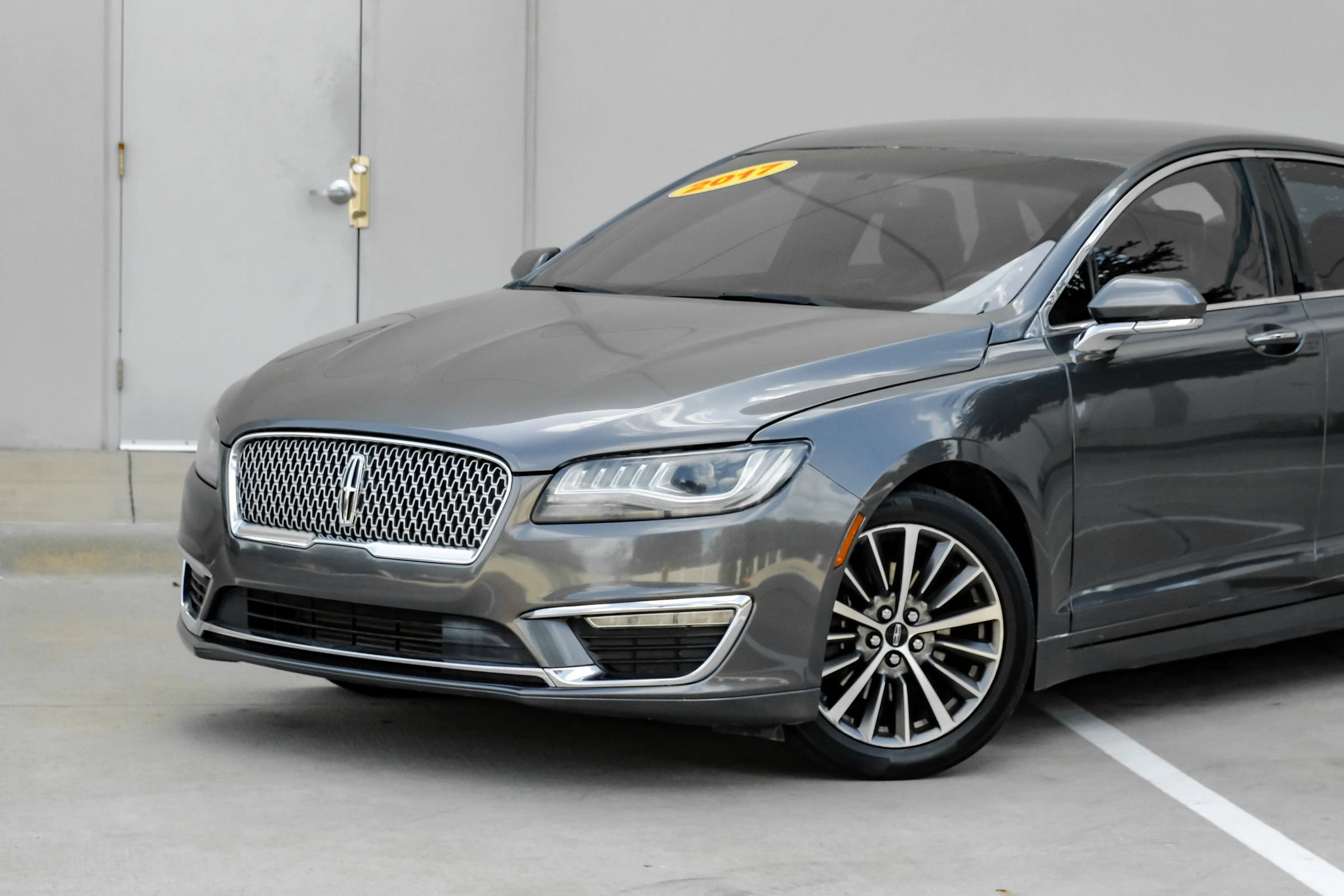 Used 2017 Lincoln MKZ Premiere FWD image 7