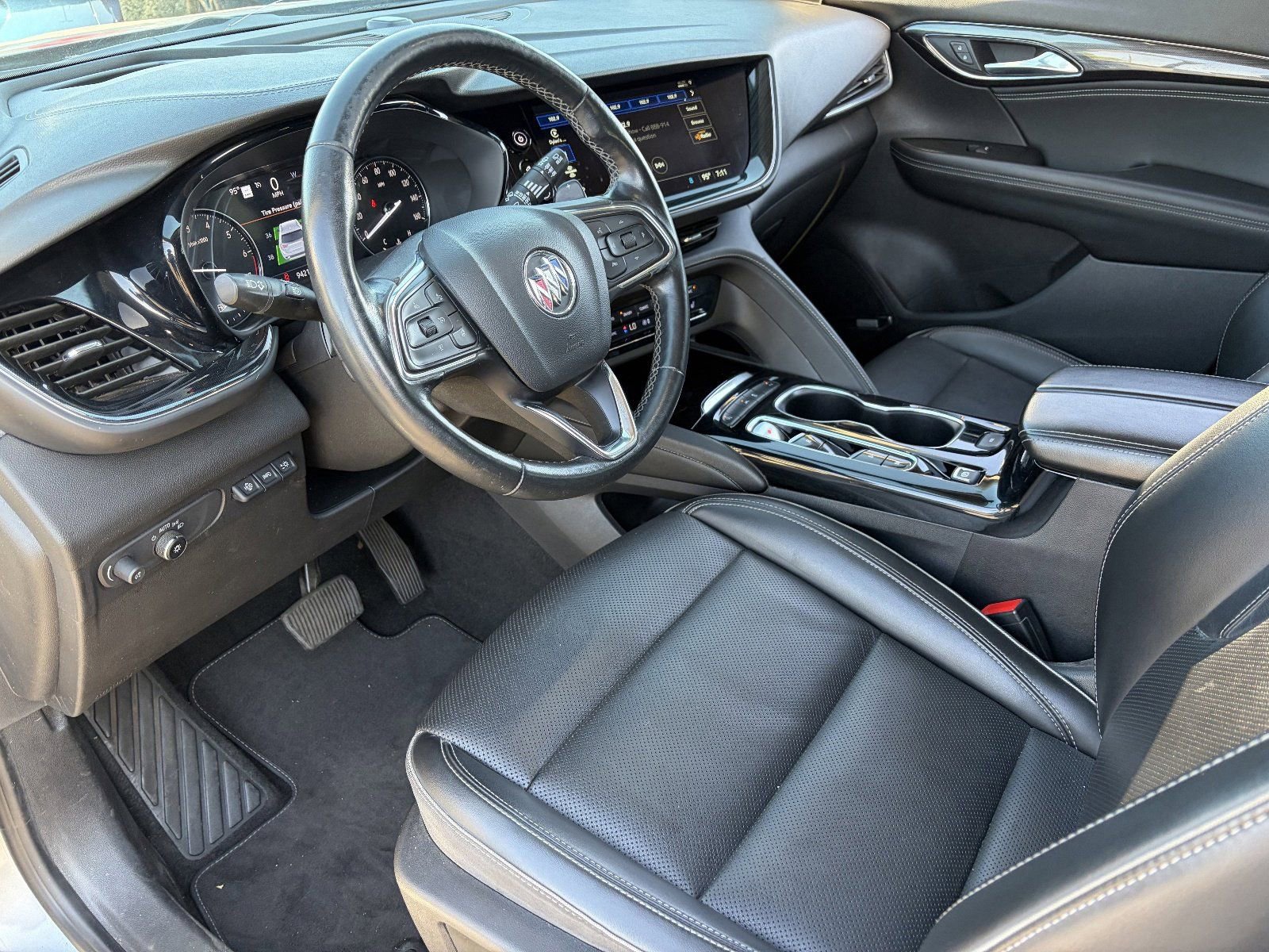 Certified 2022 Buick Envision Essence w/ Technology Package I FWD image 19