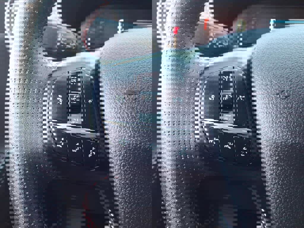 Used 2023 Ford Escape ST-Line image 18