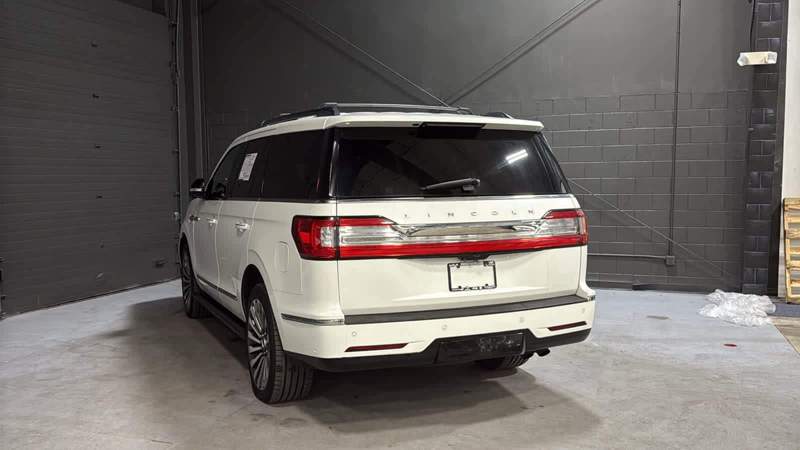 Used 2020 Lincoln Navigator Reserve w/ Luxury Package AWD/4WD image 6