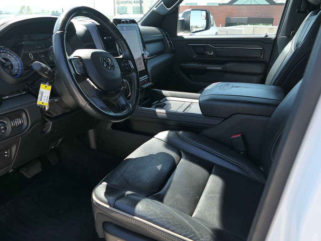 Used 2022 RAM 1500 Limited w/ Body Color Bumper Group AWD/4WD image 15