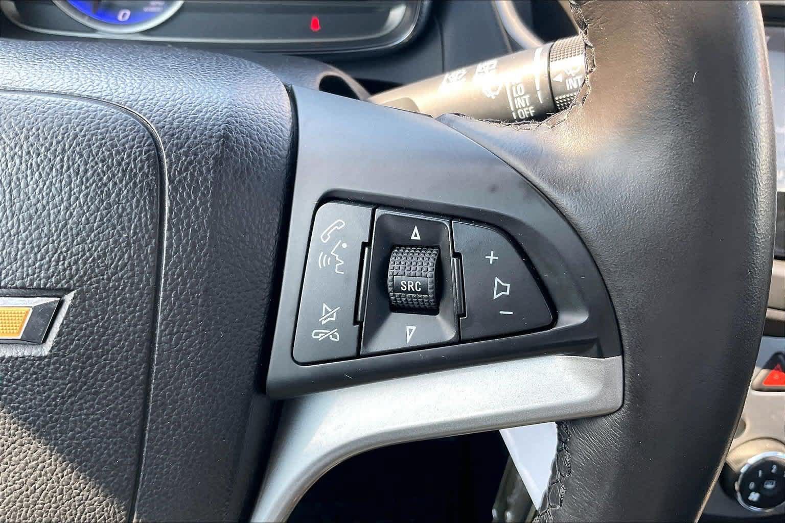 Used 2015 Chevrolet Trax LT w/ LT Sun and Sound Package FWD image 24