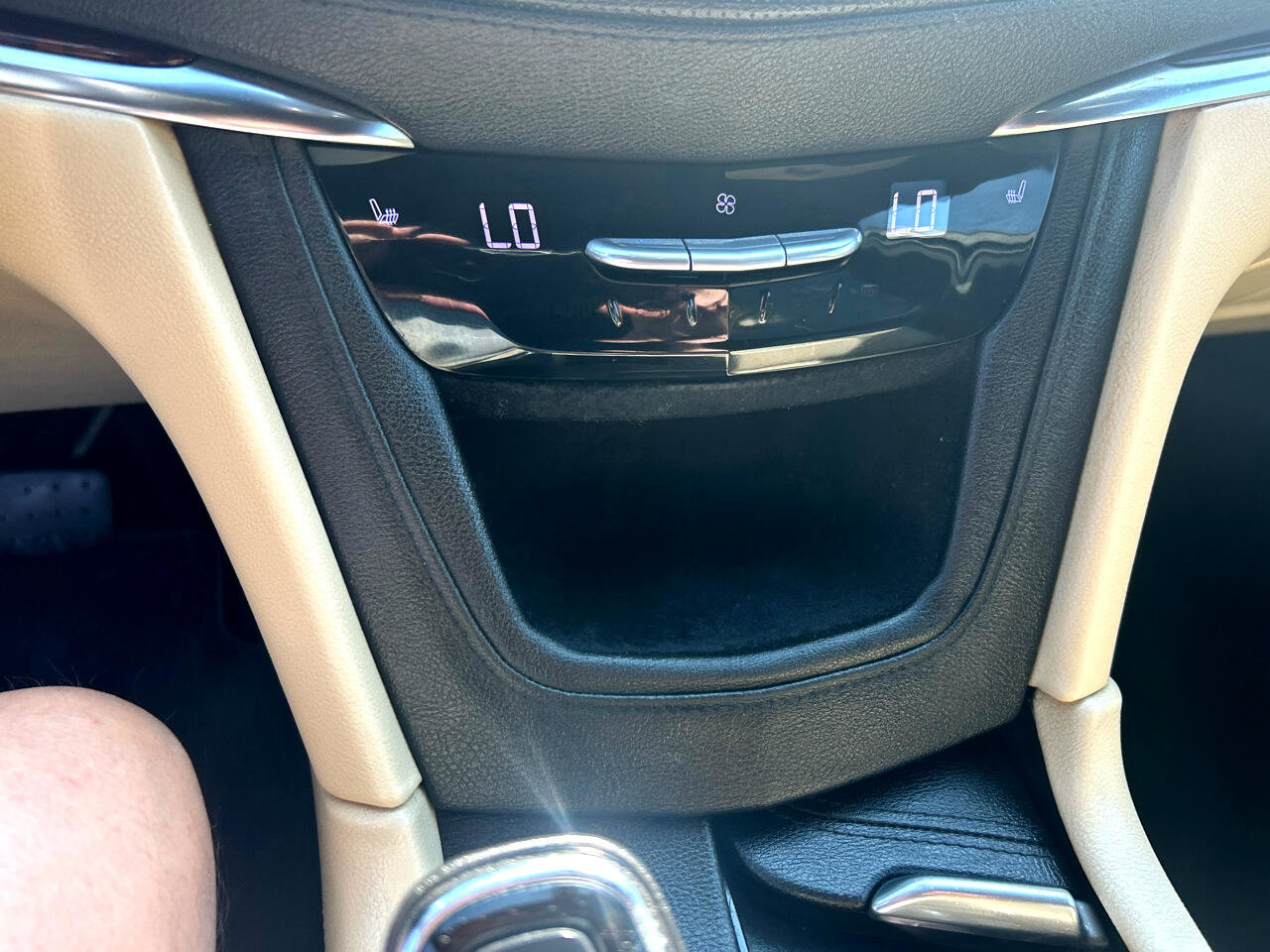 Used 2017 Cadillac XT5 Luxury image 23