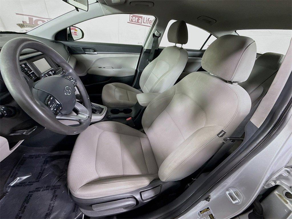 Used 2019 Hyundai Elantra SE image 23