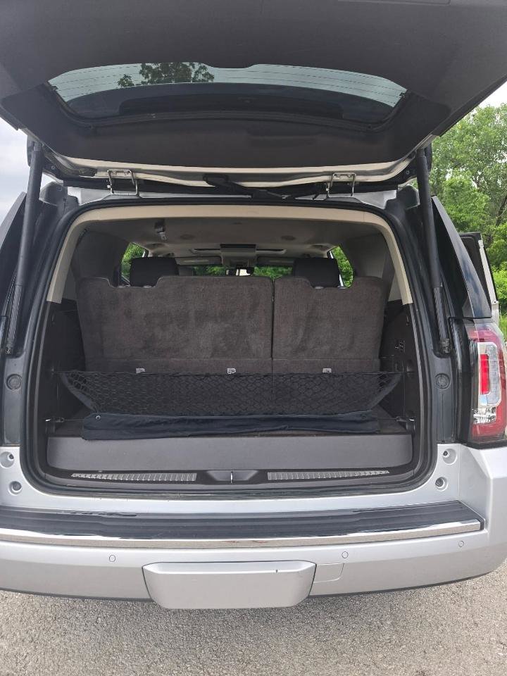 Used 2015 GMC Yukon Denali w/ Premium Package AWD/4WD image 9