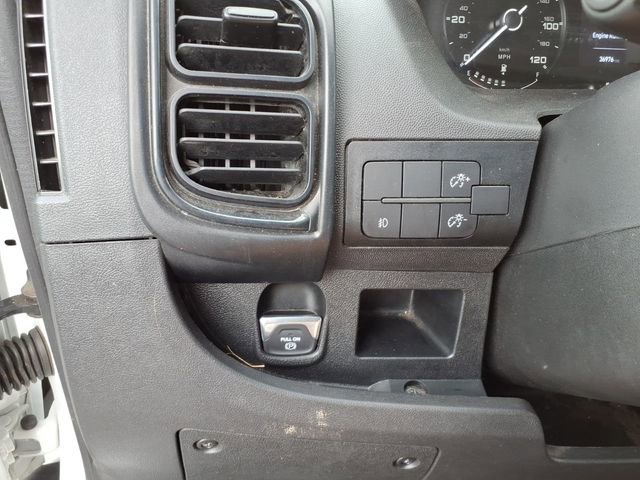 Used 2025 RAM ProMaster 2500 w/ Convenience Group image 16