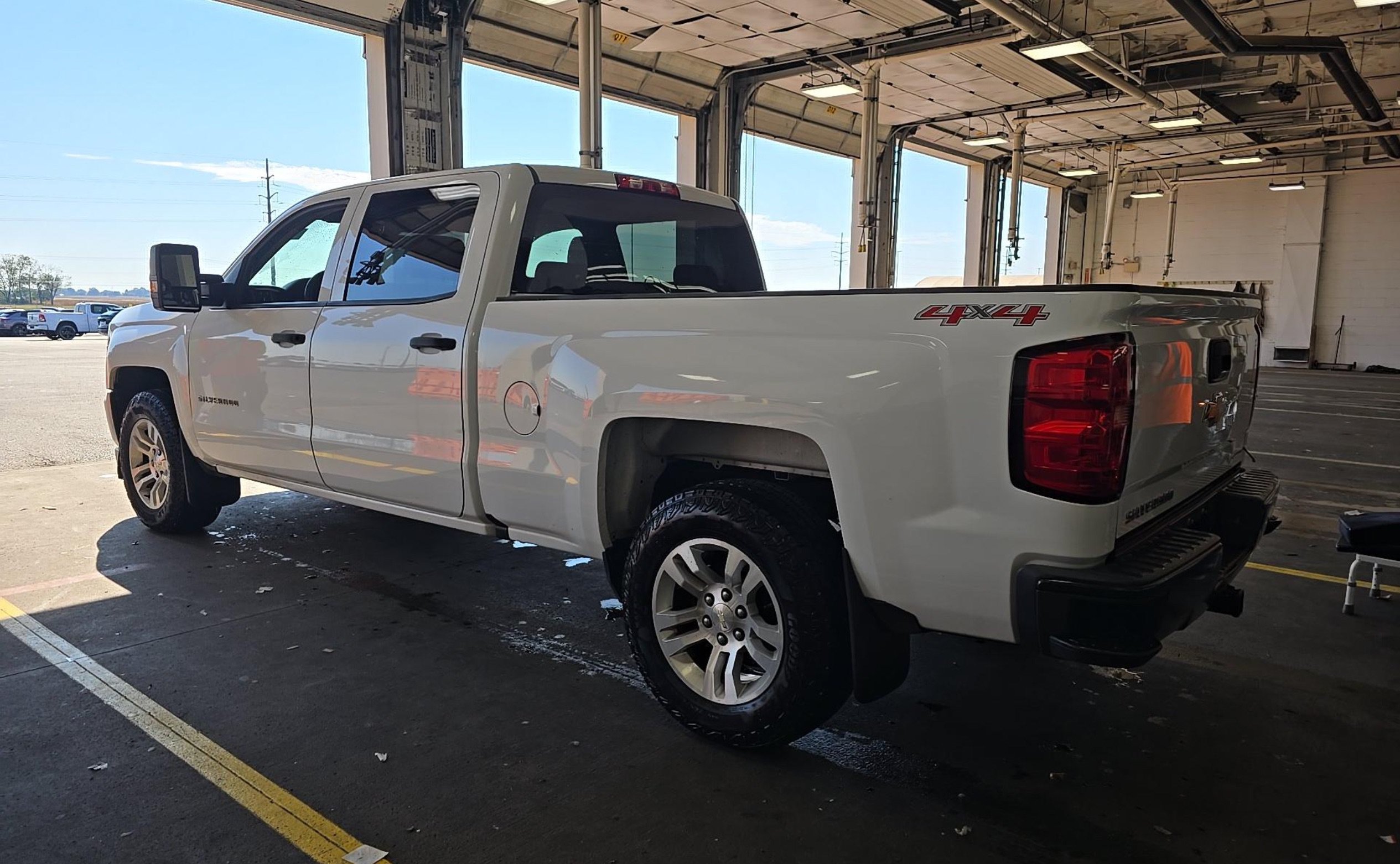 Used 2017 Chevrolet Silverado 1500 W/T w/ Trailering Package AWD/4WD image 3