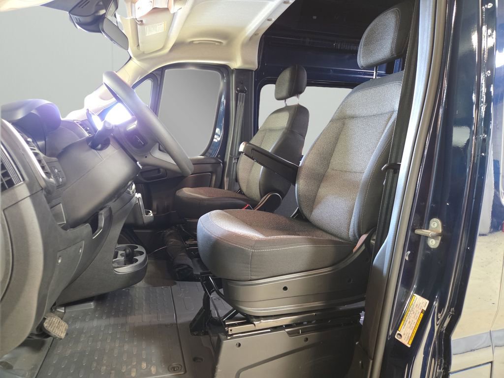 New 2025 RAM ProMaster 1500 w/ Quick Order Package 22G SLT image 12