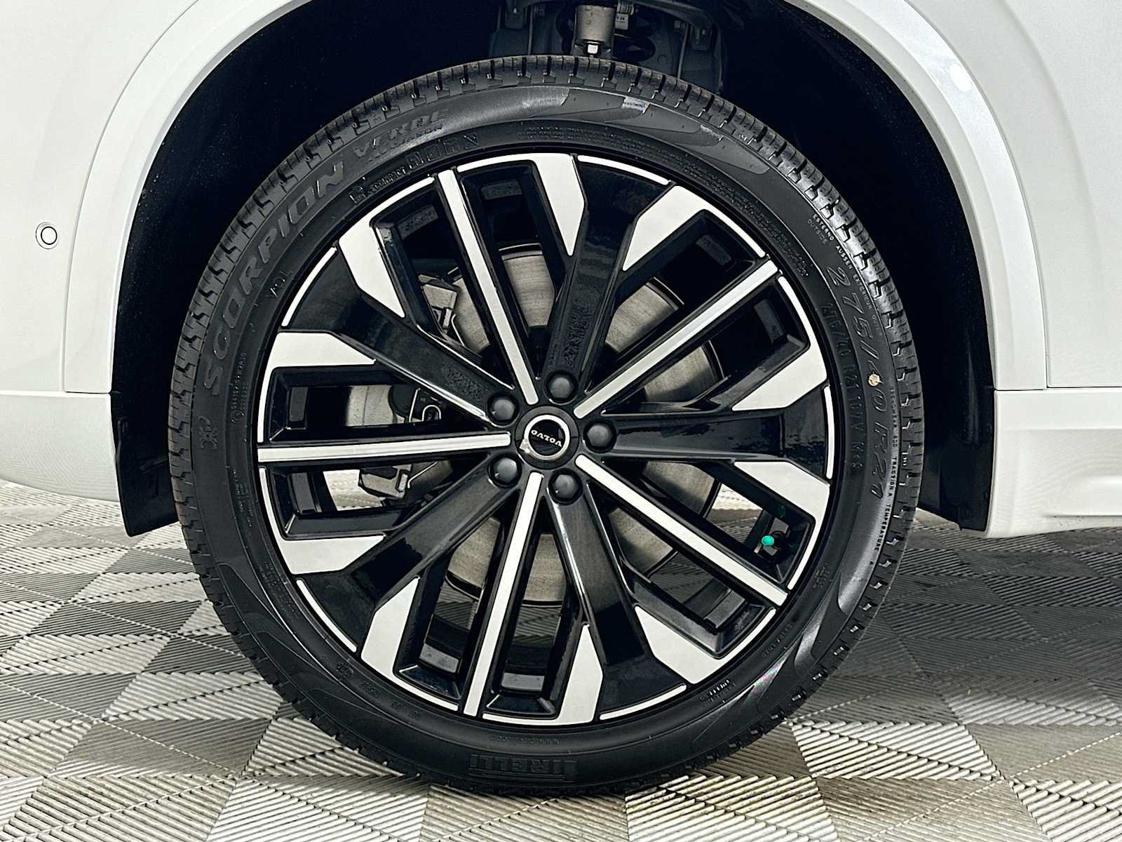 New 2026 Volvo XC90 T8 Ultra w/ Protection Package AWD/4WD image 30