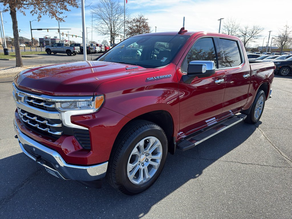 Used 2025 Chevrolet Silverado 1500 LTZ w/ LTZ Convenience Package II image 3